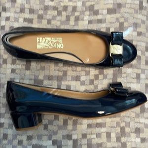 Salvatore Ferragamo
Women's Vara Leather Pumps